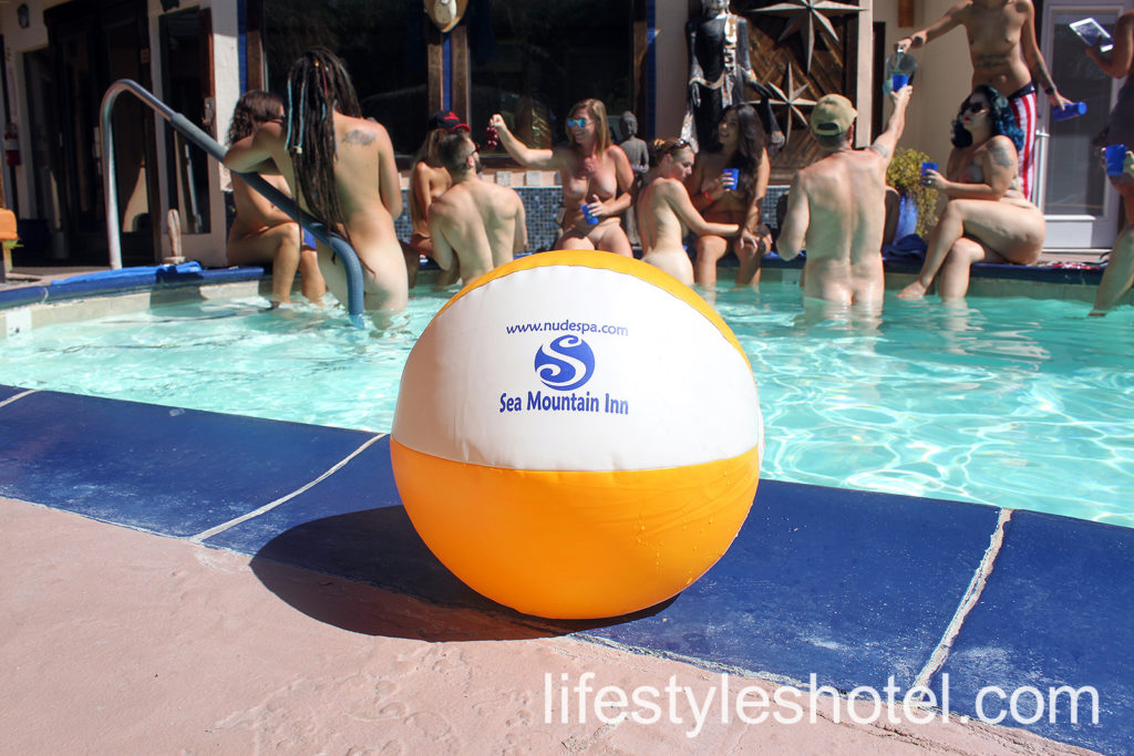 Sea Mountain Nude Lifestyles Spa Resort 760-251-4744